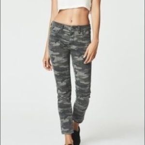28x28 CarMar USA Camo Pants Jeans Skinny Mid Rise Spandex Los Angeles 26